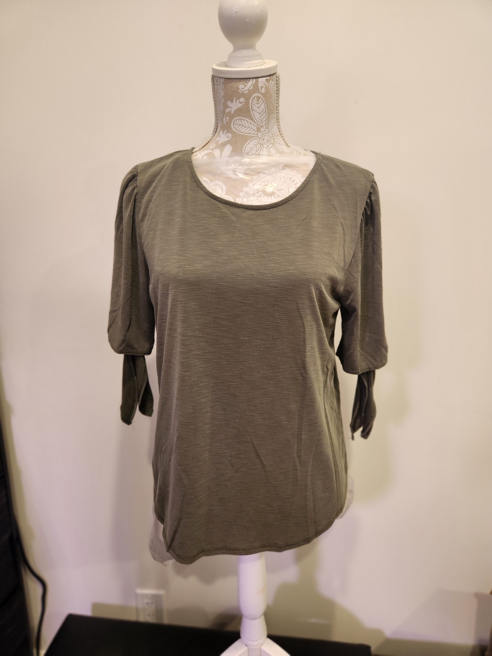 Green Envelope Olive Tie-Sleeve Scoop Neck Top